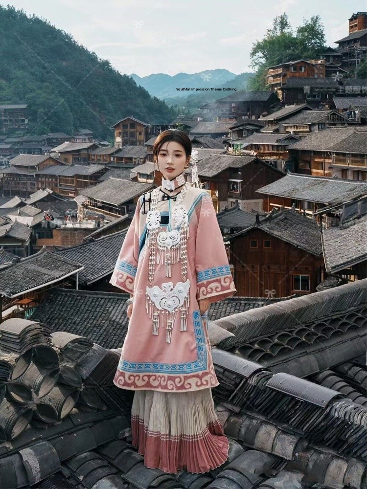 Ropa de Estilo Étnico Rosa par - Ethnic Fashion Studio reseña y precio