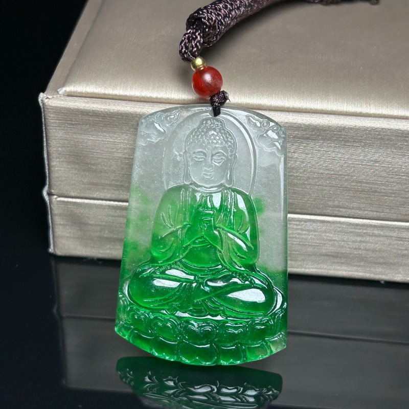 Exquisito Colgante de Jade de  - Ethnic Fashion Brands reseña y precio