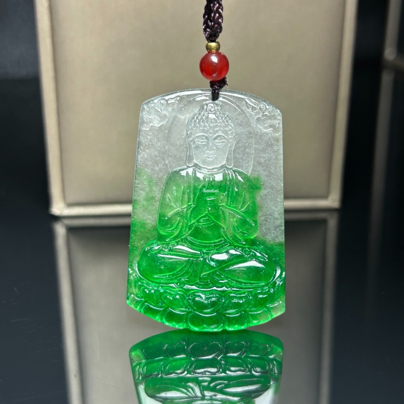 Exquisito Colgante de Jade de  - Ethnic Fashion Brands reseña y precio