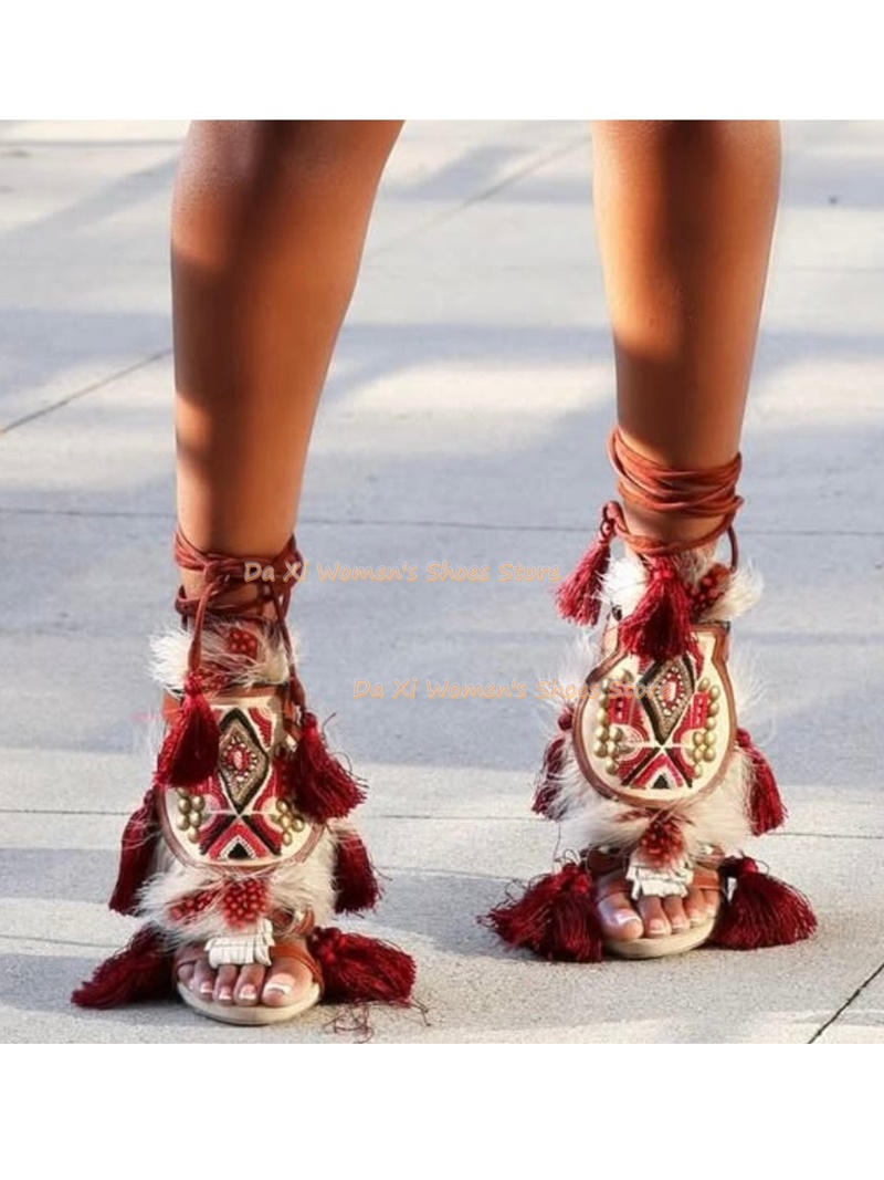 Sandalias Negras con Borlas de - Ethnic Style reseña y precio